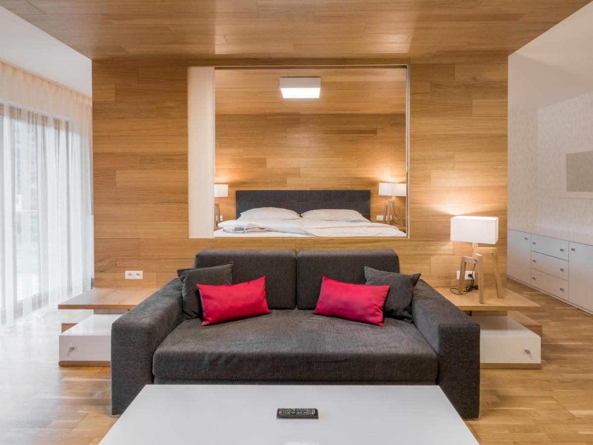 Suites And Apartments Medvedin Špindlerŭv Mlýn Luaran gambar
