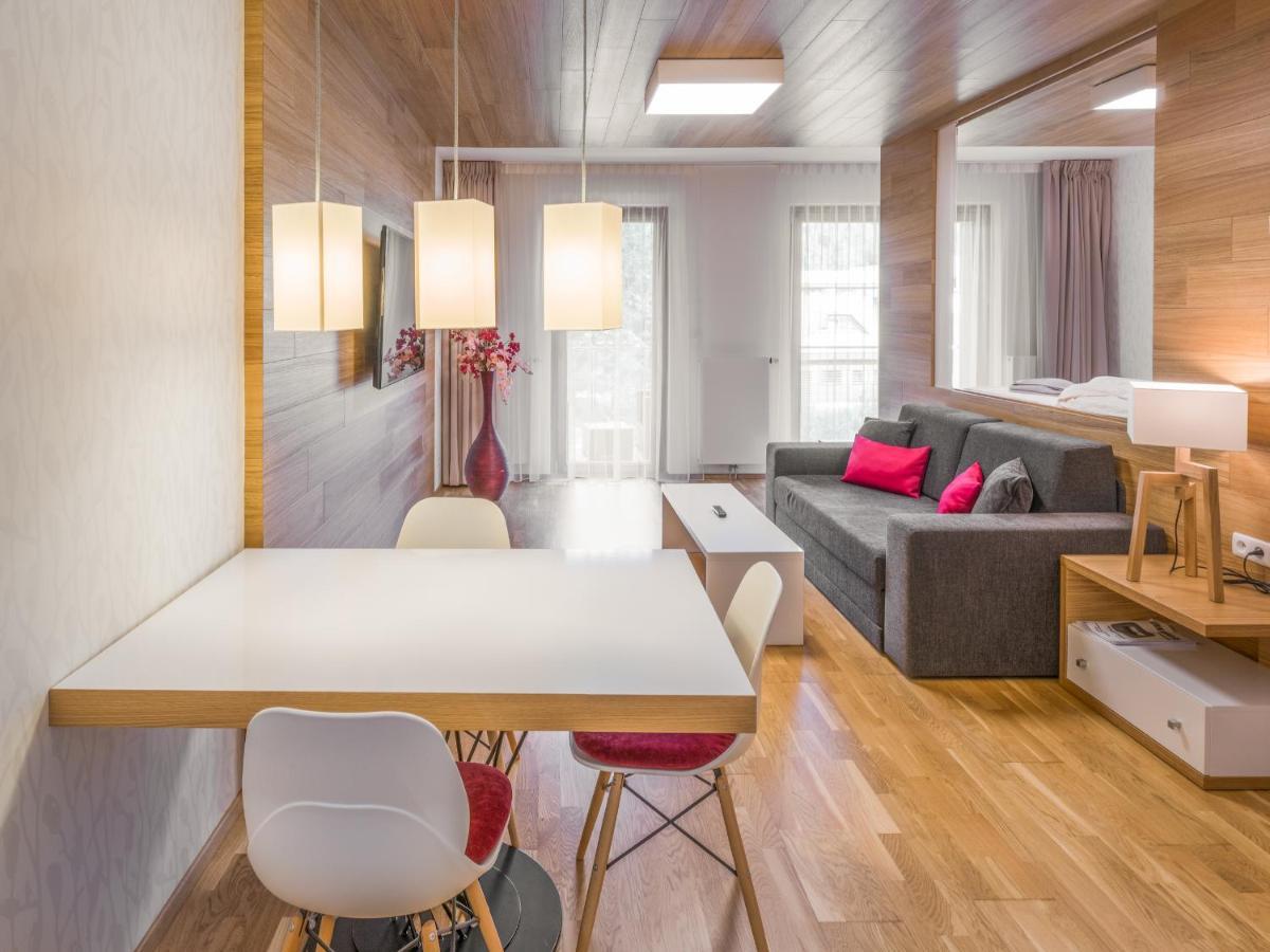 Suites And Apartments Medvedin Špindlerŭv Mlýn Luaran gambar