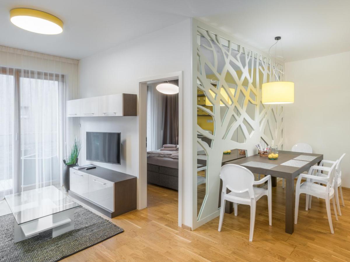 Suites And Apartments Medvedin Špindlerŭv Mlýn Luaran gambar