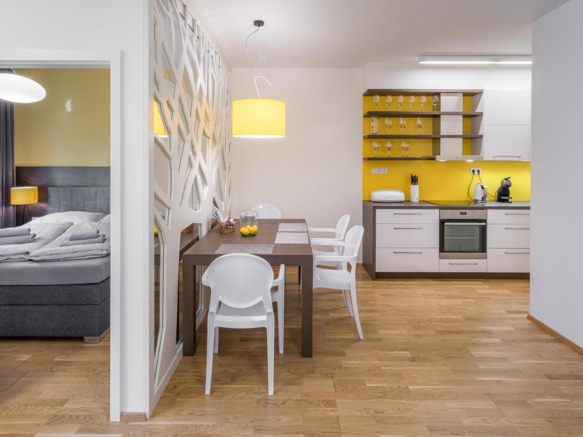 Suites And Apartments Medvedin Špindlerŭv Mlýn Luaran gambar